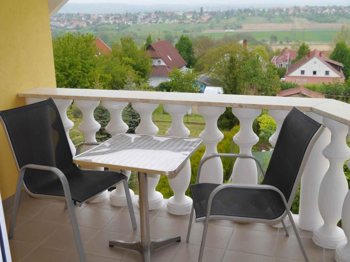 Apartments In Alsopahok/Balaton 27597 Exteriör bild