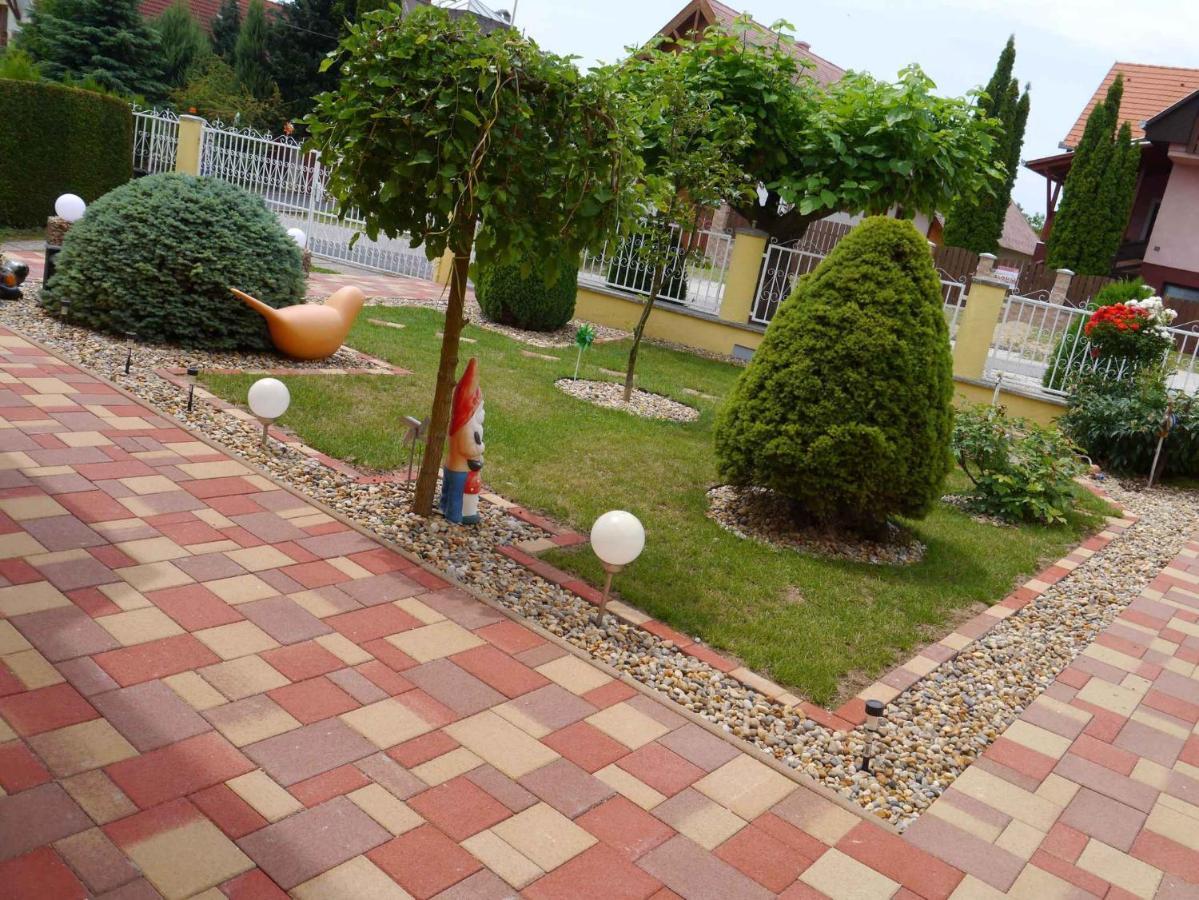 Apartments In Alsopahok/Balaton 27597 Exteriör bild